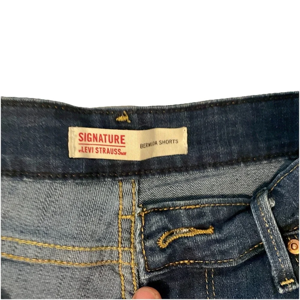Levi Strauss Womens Dark Wash‎ Denim Cuffed Bermuda Shorts Jorts